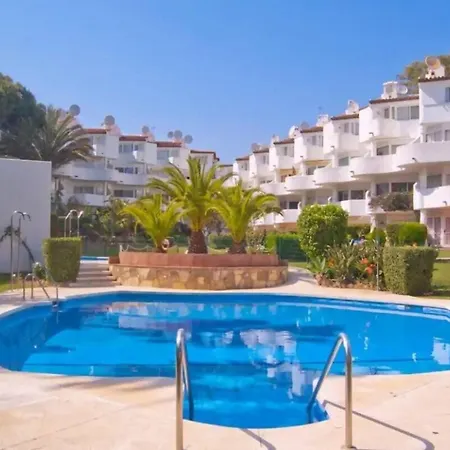 Pinos: Serene 2bd W/pool, Views & Walk To