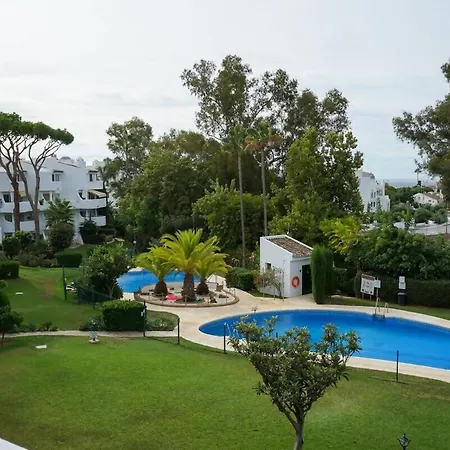Pinos: Serene 2bd W/pool, Views & Walk To Mijas